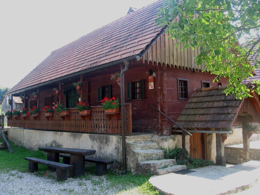 Tourist Farm Pri Martinovih Villa Krška Vas Kültér fotó